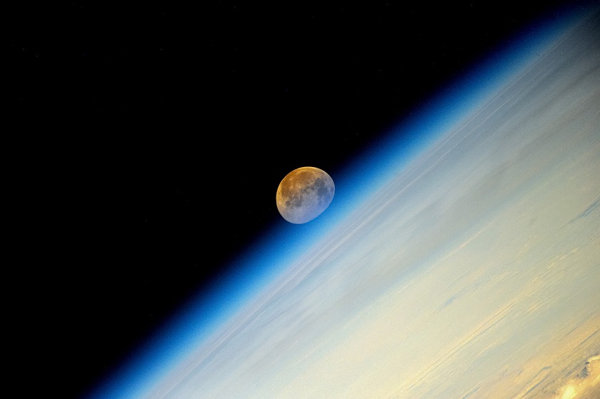красивая фотография луны