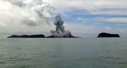 Снятое на видео извержение вулкана